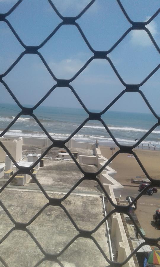 Hotel Swarg Puri Esterno foto